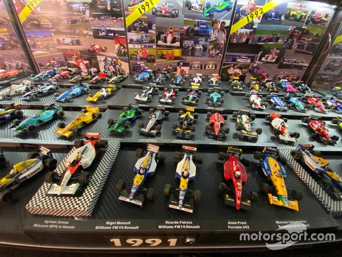 Colección de coches miniatura de F1