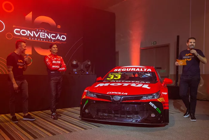 Apresentação de Nelsinho Piquet na equipe TMG Racing