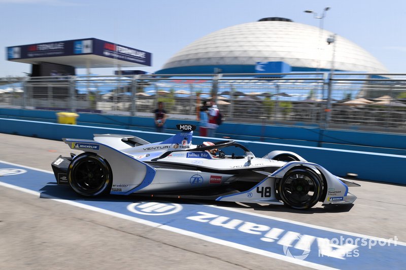 Edoardo Mortara Venturi Formula E, Venturi VFE05, drives into the pit lane