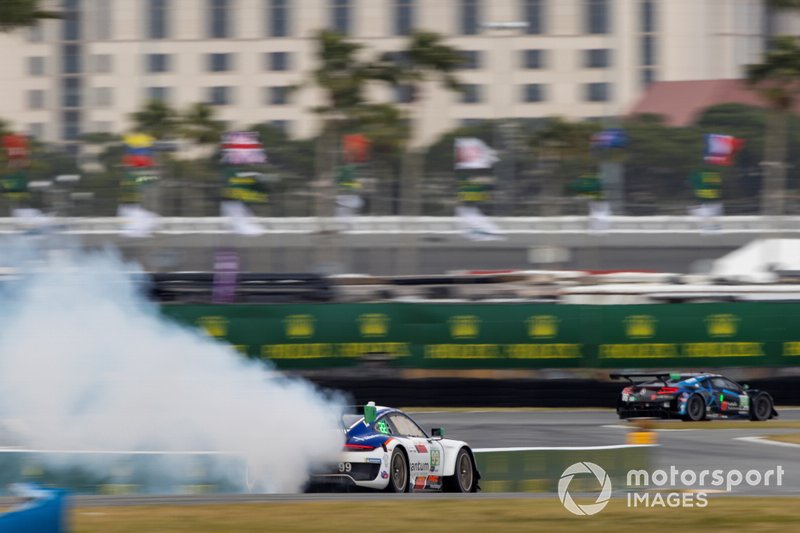 #99 NGT Motorsport Porsche 911 GT3 R, GTD: Юрген Гаерінг, Свен Мюллер, Клаус Бахлер, Стеффен Гоеріг, Альфред Ренауер