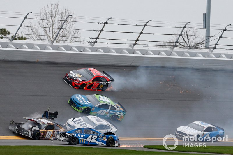 Big One: Massencrash beim Clash in Daytona