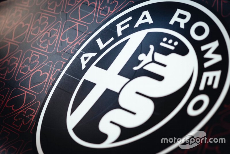 Alfa Romeo Racing logo detail
