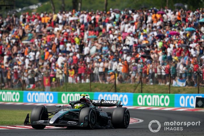 Lewis Hamilton, Mercedes F1 W15