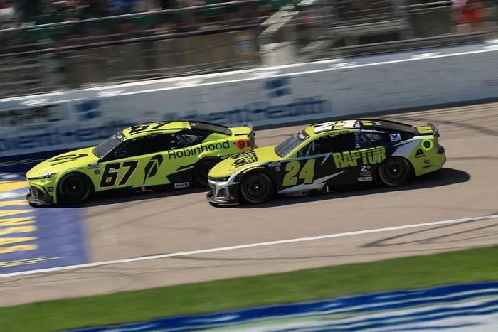 Corey Heim, Toyota, William Byron, Hendrick Motorsports Chevrolet