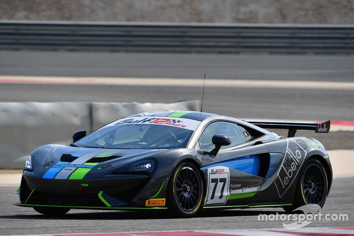 #77 Optimum Motorsport, McLaren 570 GT4: Jan Klingelnberg, Warren Hughes, Lars Dahmann, Charlie Hollings
