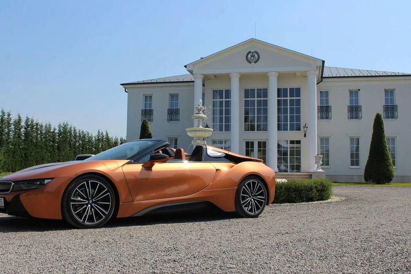 BMW i8 Roadster