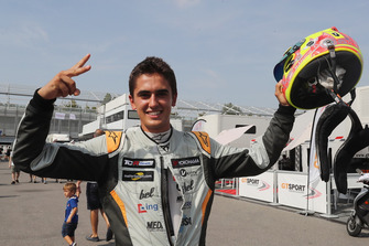 Mikel Azcona