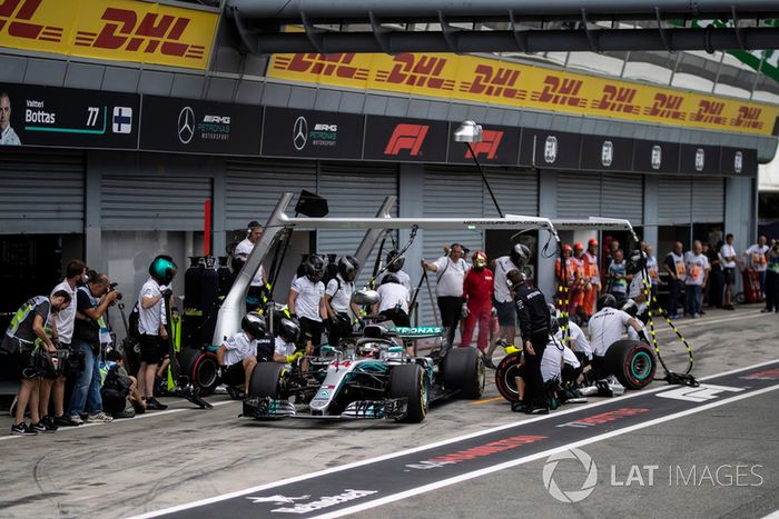 Lewis Hamilton, Mercedes AMG F1 W09