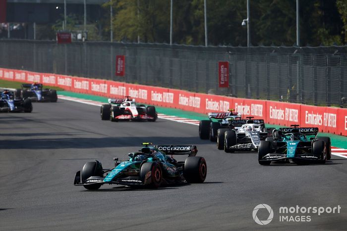 Sebastian Vettel, Aston Martin AMR22, Lance Stroll, Aston Martin AMR22, Pierre Gasly, AlphaTauri AT03