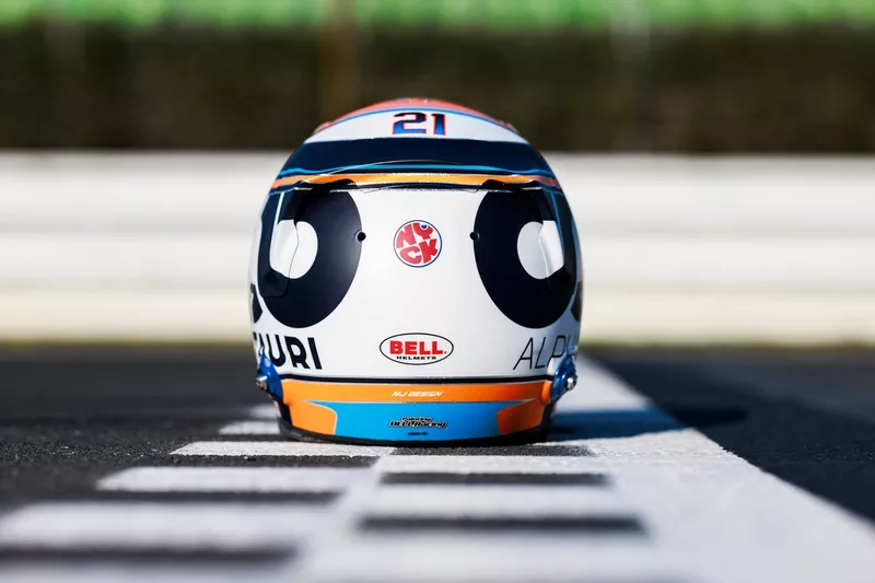 Nyck de Vries, AlphaTauri, helmet