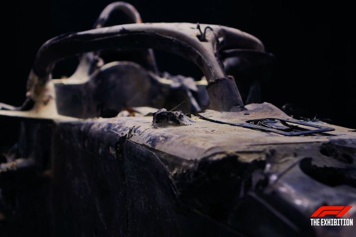 Wrak samochodu Romaina Grosjeana