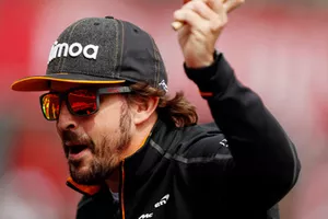 Fernando Alonso, McLaren, lors de la parade des pilotes