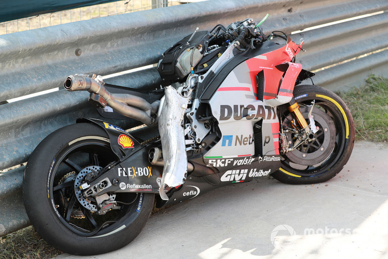 La moto di Jorge Lorenzo, Ducati Team, dopo l'incidente