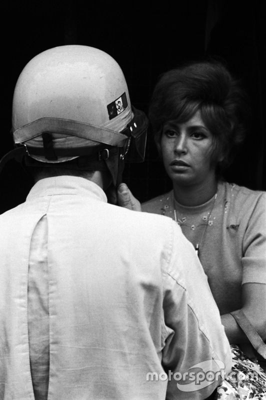 Ricardo Rodríguez con su esposa Sara