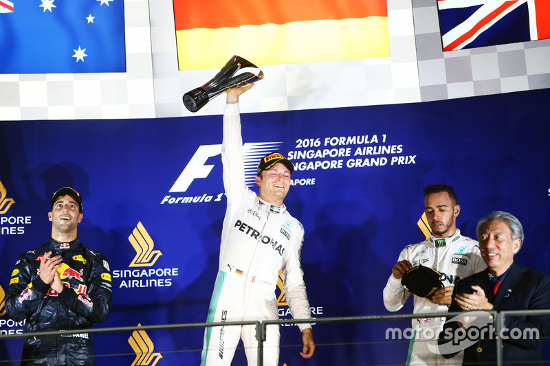 Podium: Sieger Nico Rosberg, Mercedes AMG F1; 2. Daniel Ricciardo, Red Bull Racing,; 3. Lewis Hamilt