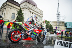 Stefan Bradl, Aprilia Racing Team Gresini, bei der MotoGP-Parade