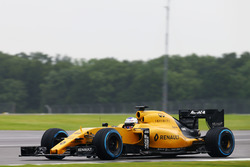 Sergey Sirotkin, pilote d'essais Renault Sport F1 Team R.S.16