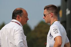 Frederic Vasseur, Renault Sport F1 Team, Racing Director en Stoffel Vandoorne, derde rijder, McLaren