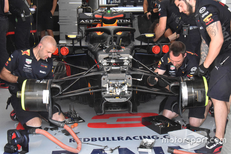 Detail bagian depan Red Bull Racing RB14