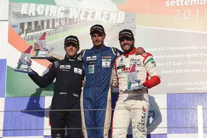 Podio Rookie Gara 1: il secondo classificato Simone Riccitelli, Kinetic Racing, il vincitore della gara Matteo Pollini, Giacomo Race, il terzo classificato Andrea Gagliardini, Best Lap