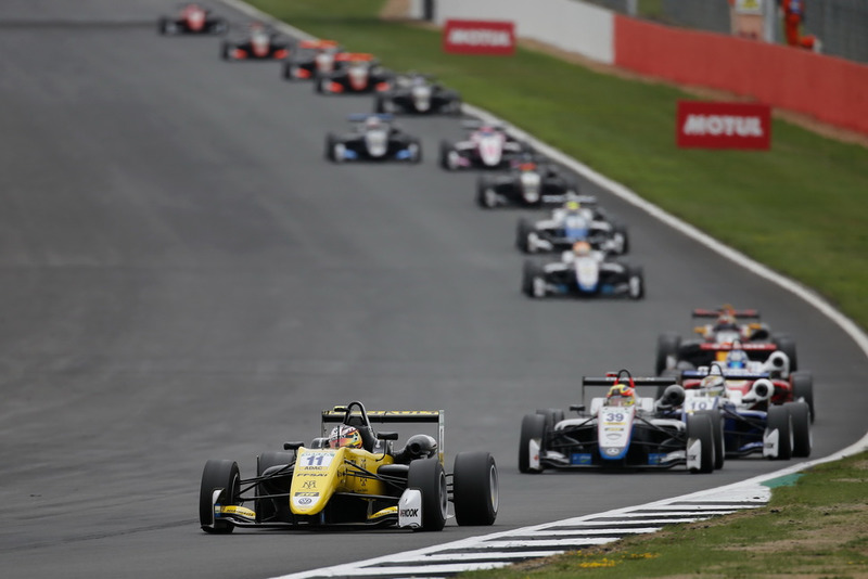 Sacha Fenestraz, Carlin Dallara F317 - Volkswagen