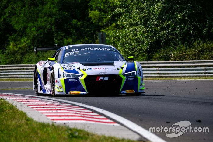 #25 Sainteloc Racing Audi R8 LMS: Simon Gachet, Christopher Haase
