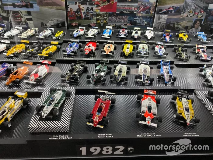 Colección de coches miniatura de F1