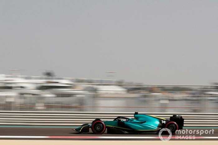 Fernando Alonso, Aston Martin AMR22
