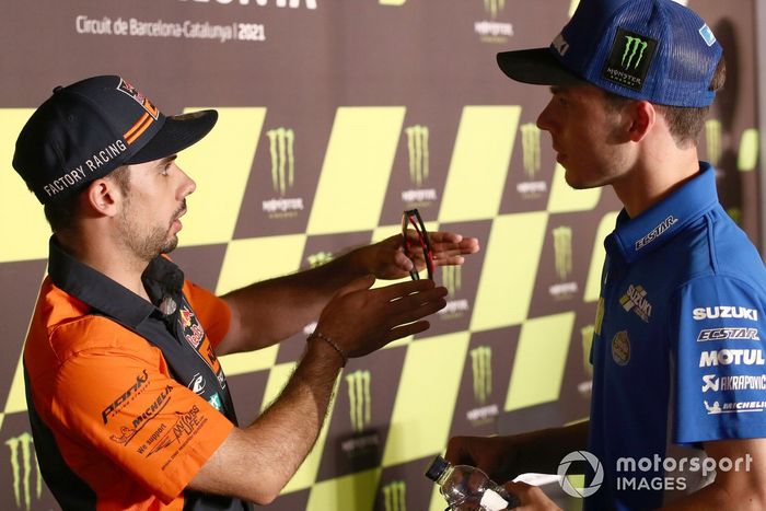 Miguel Oliveira, Red Bull KTM Factory Racing, Joan Mir, Team Suzuki MotoGP