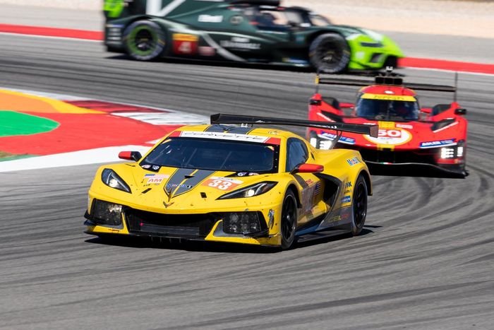 #33 Corvette Racing Chevrolet Corvette C8.R: Ben Keating, Nicolas Varrone, Nicky Catsburg