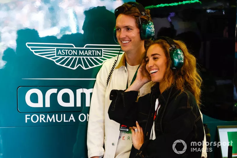 Scotty James, snowboarder professionnel, sa femme Chloe Stroll, sœur de Lance Stroll