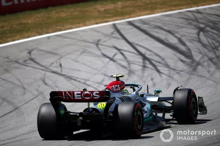 Lewis Hamilton, Mercedes W13