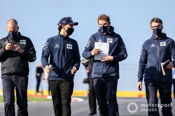 Pierre Gasly, AlphaTauri, recorre la pista