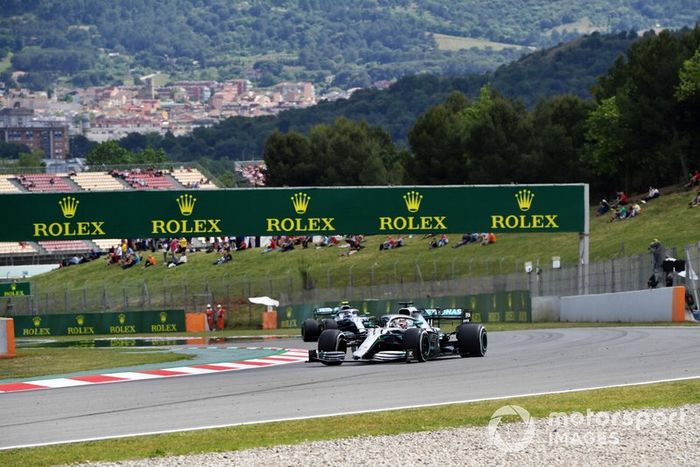 Lewis Hamilton, Mercedes AMG F1 W10, Valtteri Bottas, Mercedes AMG W10