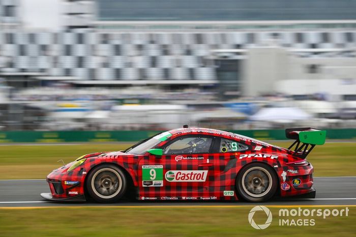 #9 PFAFF Motorsports Porsche 911 GT3 R, GTD: Scott Hargrove, Zacharie Robichon, Lars Kern, Dennis Olsen