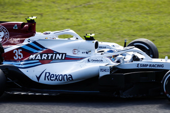Sergey Sirotkin, Williams FW41, battles with Charles Leclerc, Sauber C37