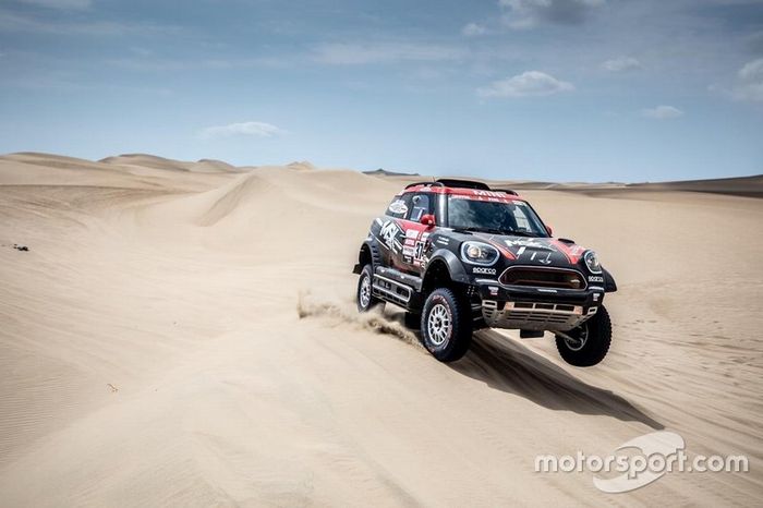 #374 Mini: Denis Krotov, Dmytro Tsyro, MSK Rally Team