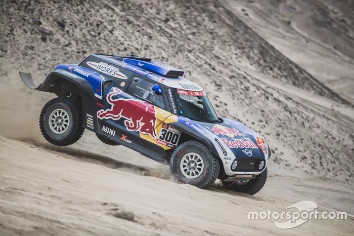 #300 X-Raid Mini JCW Team: Carloz Sainz, Lucas Cruz
