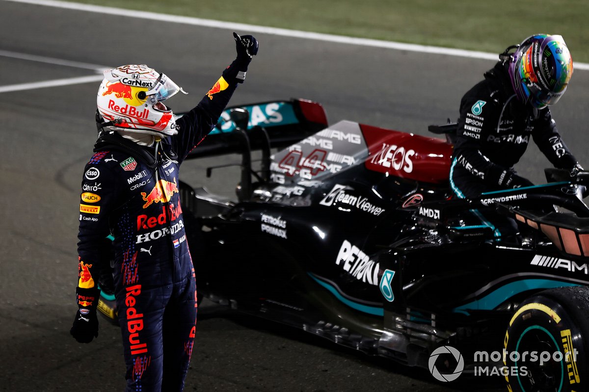 Verstappen and Hamilton at the finish of the Grand Prix of Qatar.