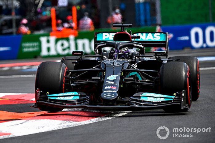 Lewis Hamilton, Mercedes W12