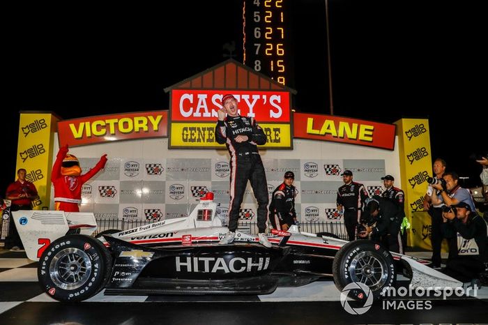Ganador, Josef Newgarden, Team Penske Chevrolet
