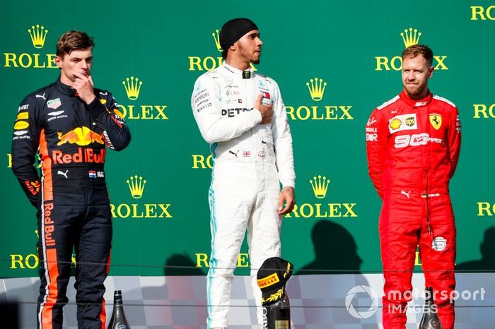 Podio: segundo lugar Max Verstappen, Red Bull Racing, ganador de la carrera Lewis Hamilton, Mercedes AMG F1 y el tercer lugar Sebastian Vettel, Ferrari