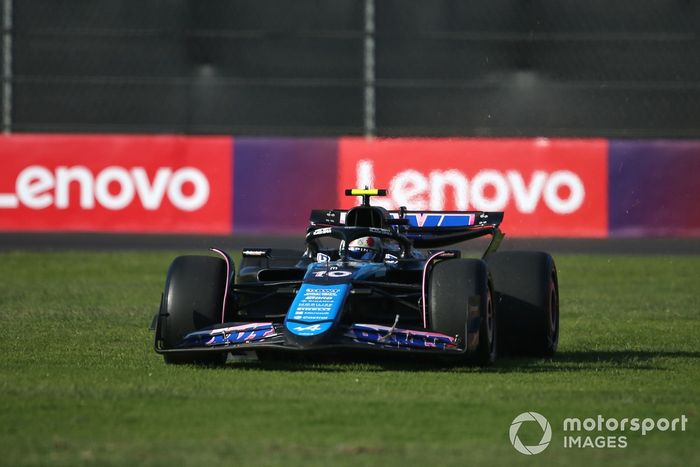 Pierre Gasly, Alpine A524, sobre la hierba