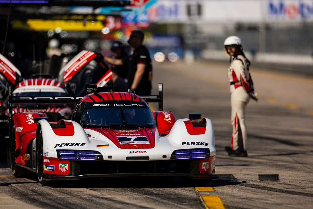 #7 Porsche Penske Motorsport Porsche 963: Felipe Nasr, Nick Tandy, Laurens Vanthoor