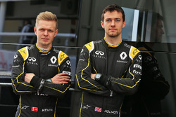 Jolyon Palmer, Renault Sport F1 Team con Kevin Magnussen, Renault Sport F1 Team