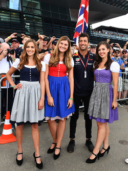 Даніель Ріккардо, Red Bull Racing, дівчата