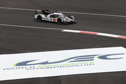 #2 Porsche Team Porsche 919 Hybrid: Romain Dumas, Neel Jani, Marc Lieb
