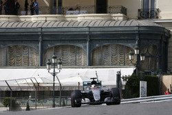 Lewis Hamilton, Mercedes AMG F1 W07 Hybrid