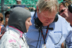Піппа Манн, Dale Coyne Racing Honda, розмовляє з Дейлом Койном