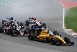 Джоліон Палмер, Renault Sport F1 Team RS16 на старті гонки